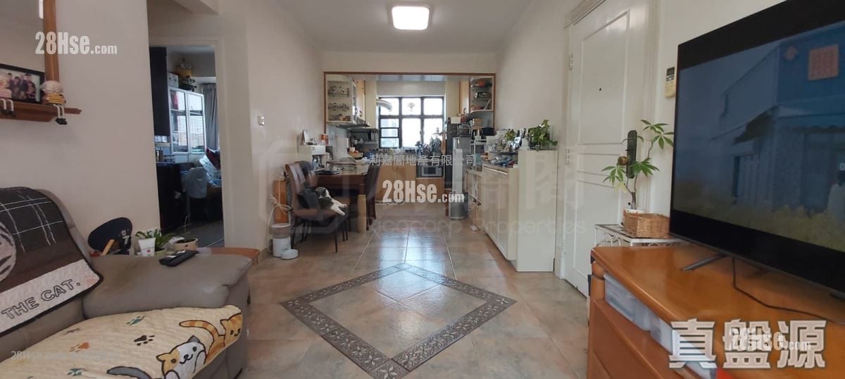 Sui Pak Villa Sell 3 Bedrooms 712 ft²