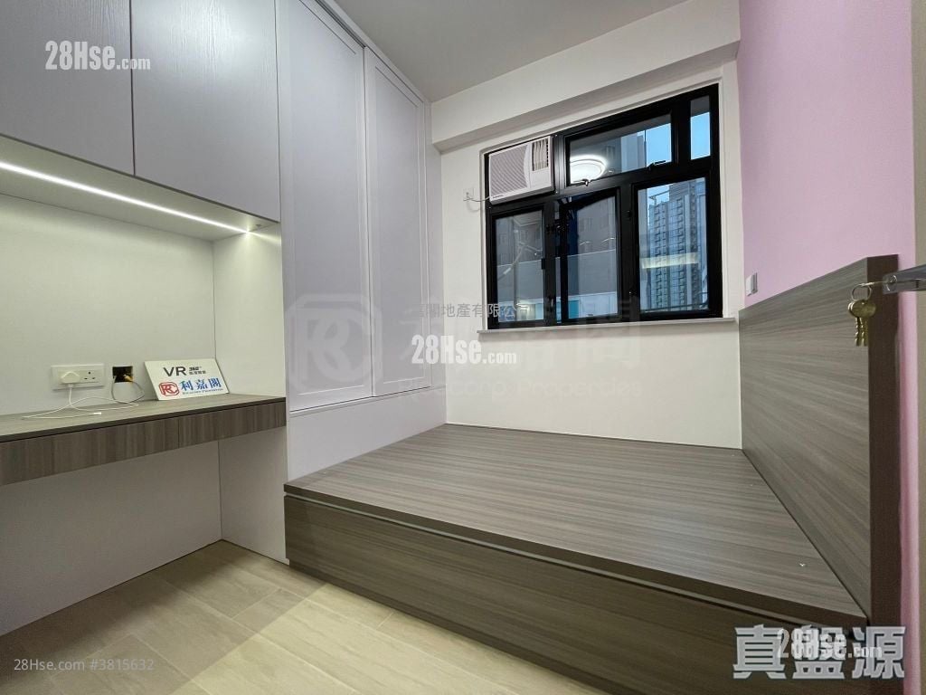 和富大樓 售盤 3 房 429 平方呎