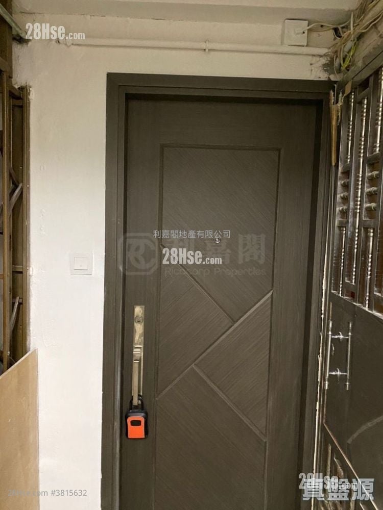 和富大樓 售盤 3 房 429 平方呎