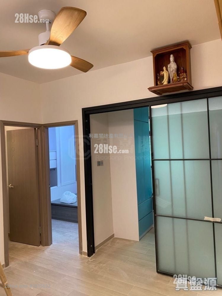 和富大樓 售盤 3 房 429 平方呎