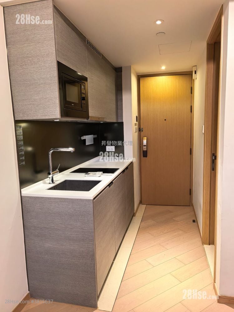 Upper East Rental Studio , 1 Bathroom 216 ft²