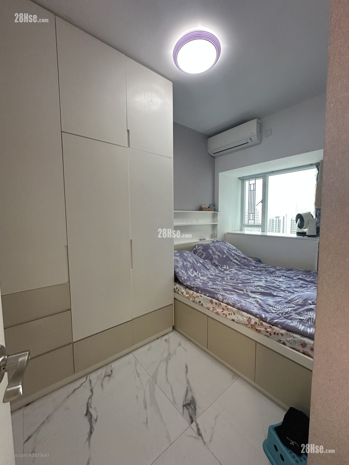 都会駅 售盘 3 房 , 2 浴室 651 平方尺