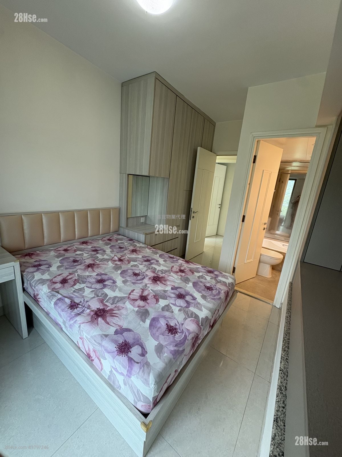 Mont Vert Rental 3 Bedrooms , 2 Bathrooms 751 ft²