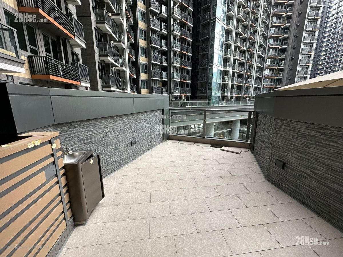 Novo Land 租盘 1 浴室 237 平方尺