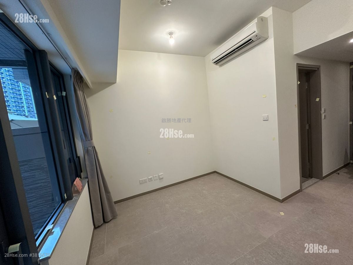 Novo Land 租盘 1 浴室 237 平方尺