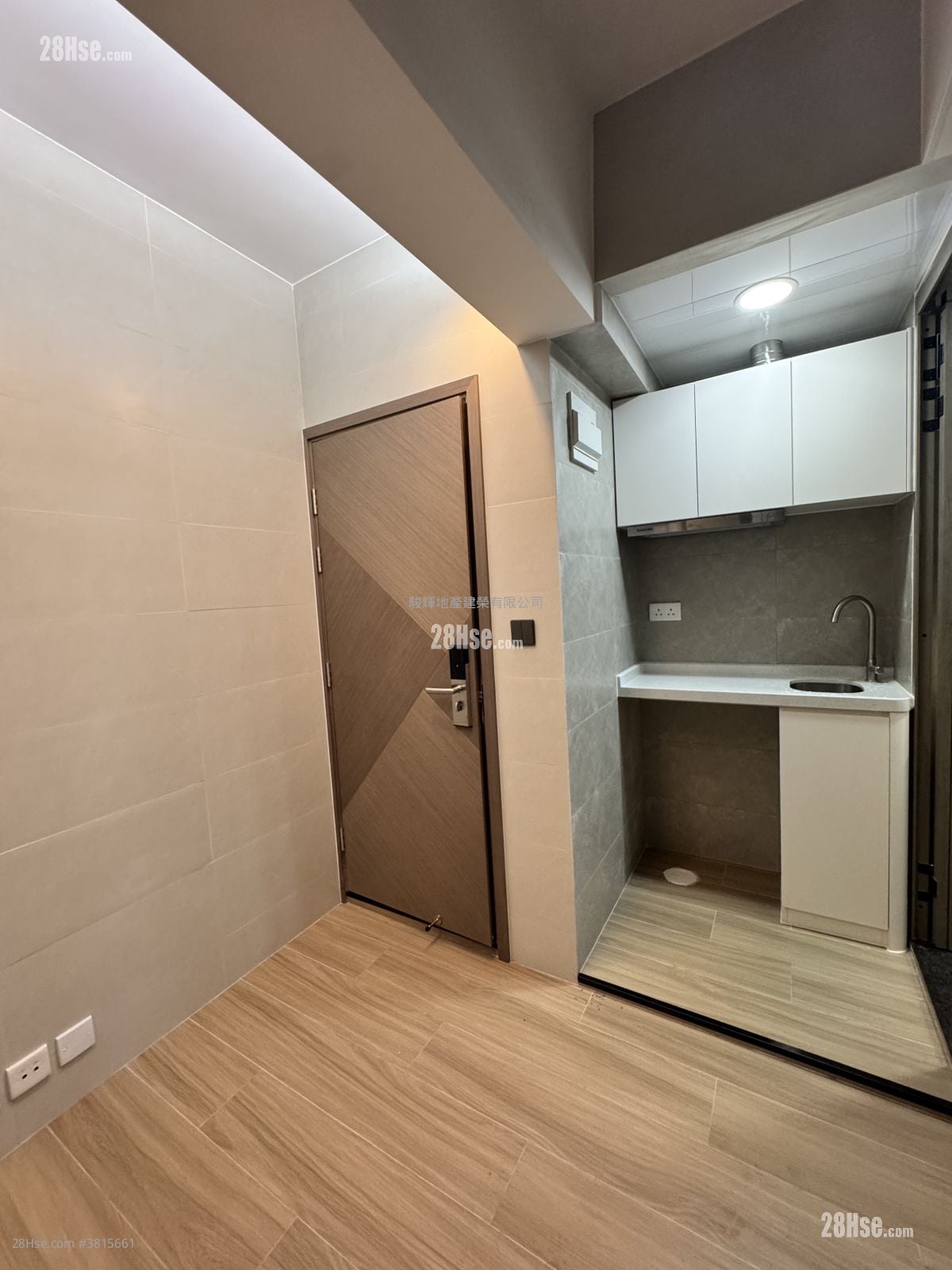 Kai Hing Building Rental Studio , 1 Bathroom 180 ft²