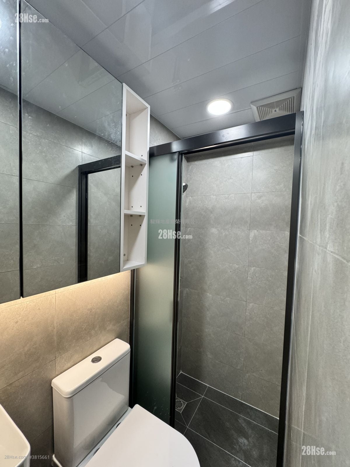 Kai Hing Building Rental Studio , 1 Bathroom 180 ft²