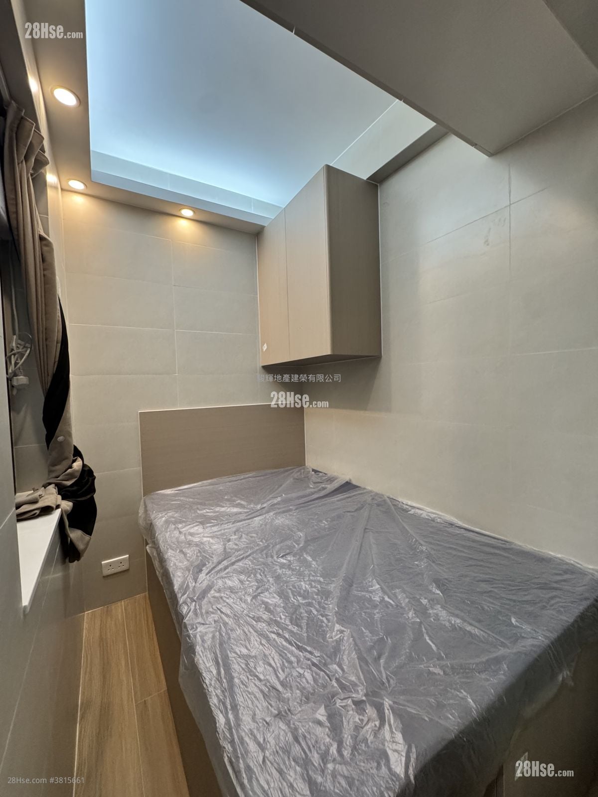 Kai Hing Building Rental Studio , 1 Bathroom 180 ft²