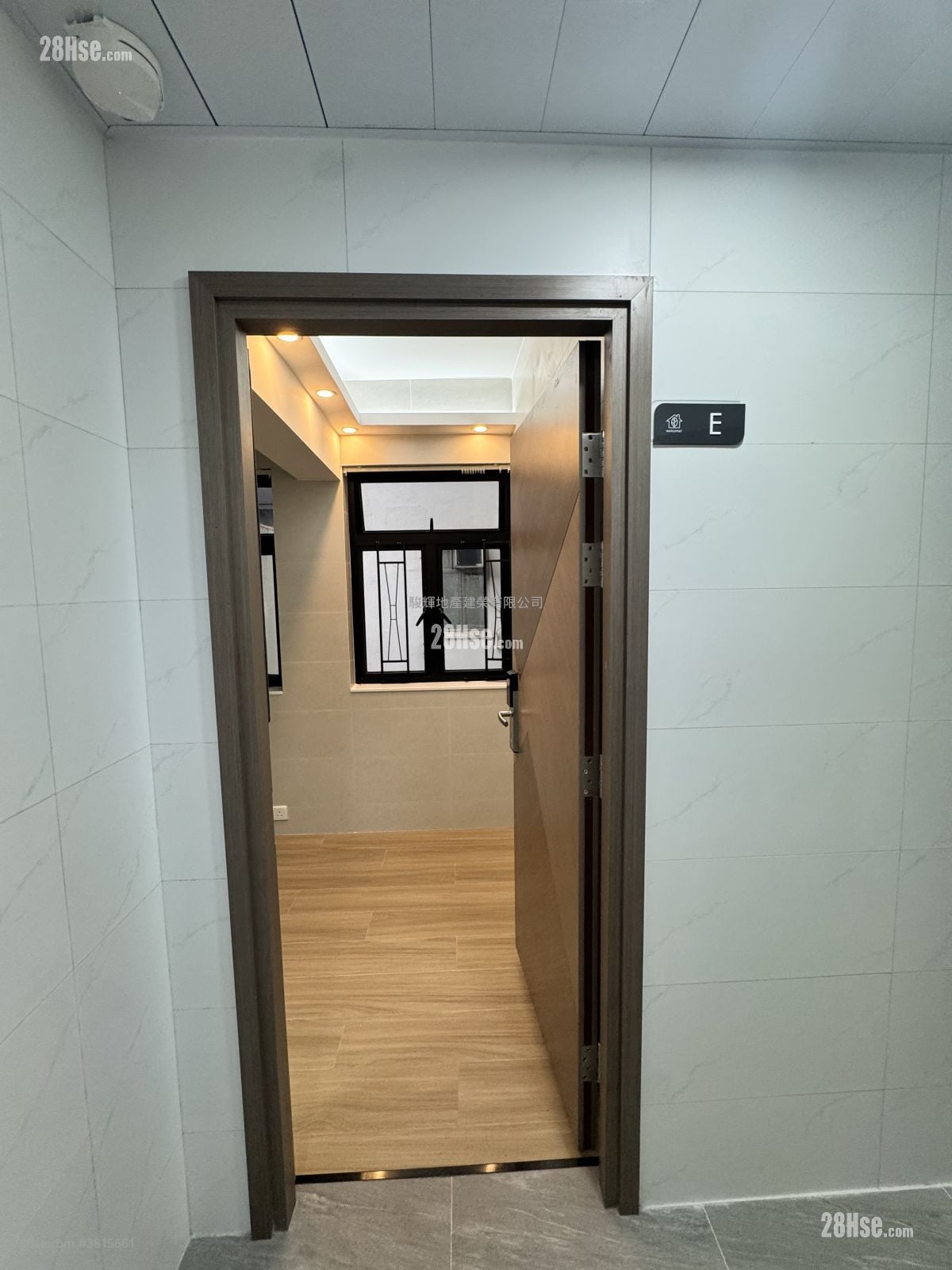 Kai Hing Building Rental Studio , 1 Bathroom 180 ft²
