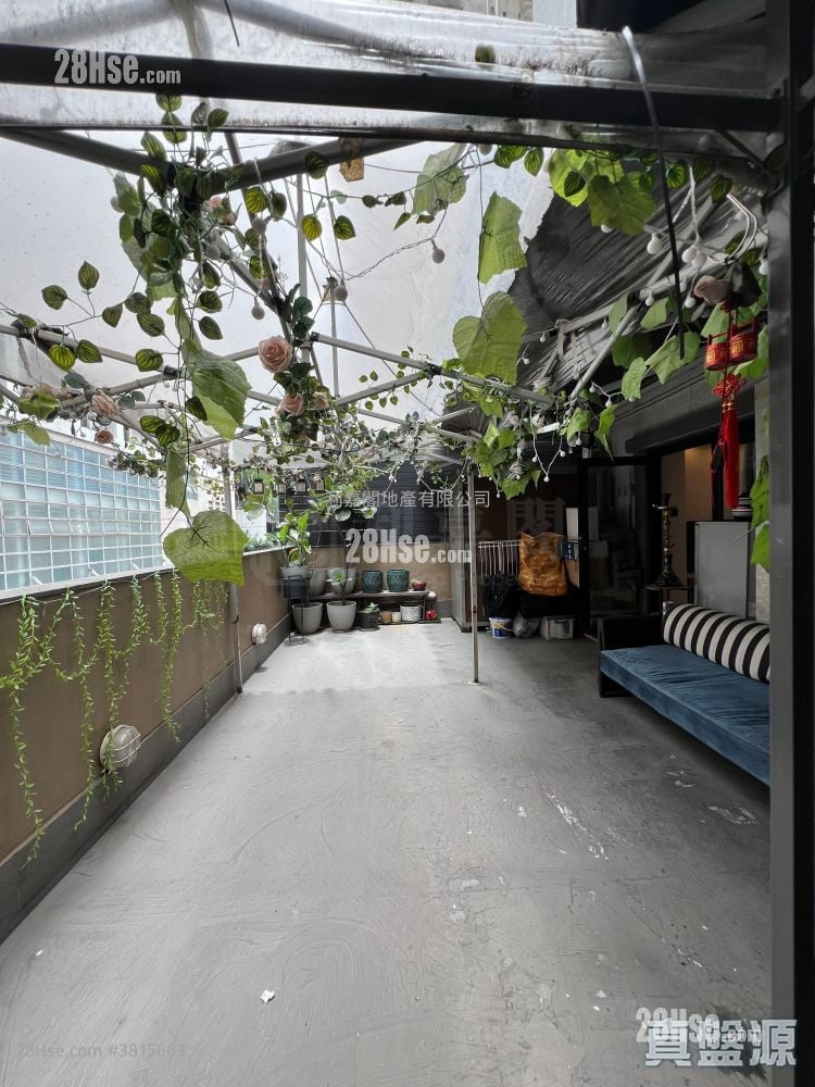 Tim Po Court Sell 2 Bedrooms 493 ft²