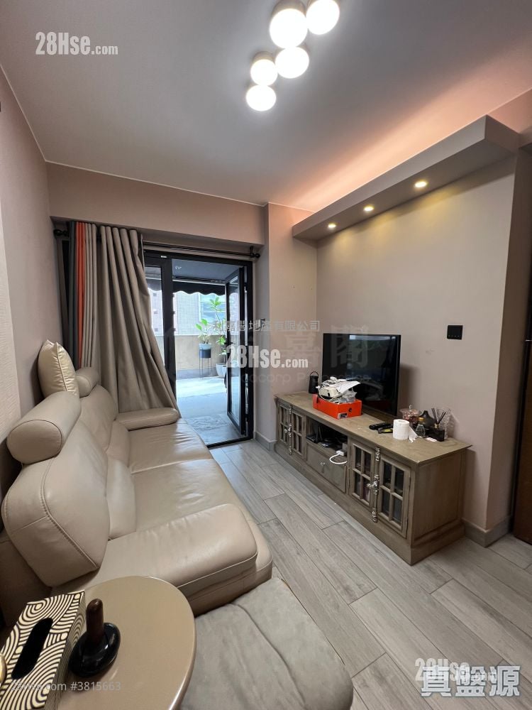 Tim Po Court Sell 2 Bedrooms 493 ft²