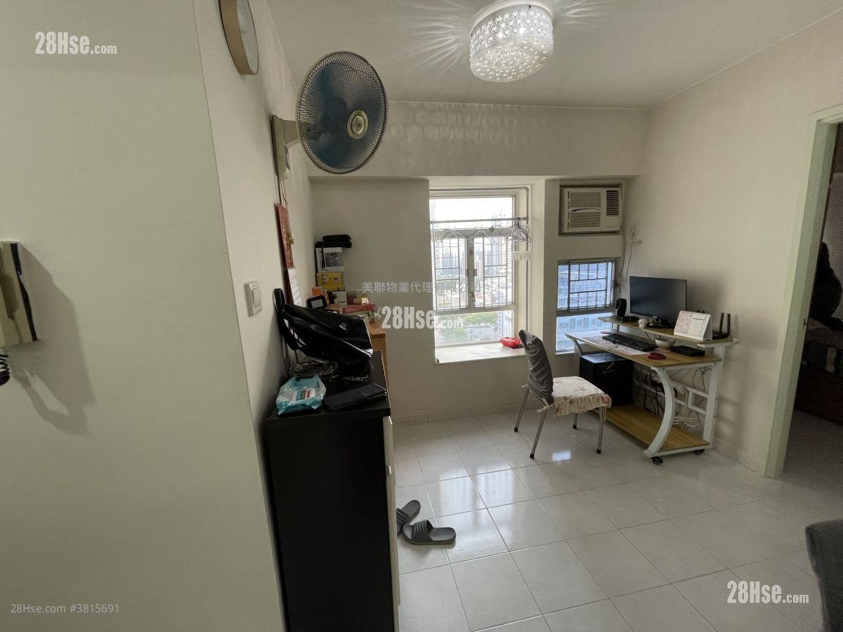 建輝大廈 售盤 2 房 , 1 浴室 344 平方呎