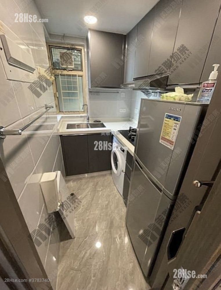 La Cite Noble Sell 2 Bedrooms 377 ft²