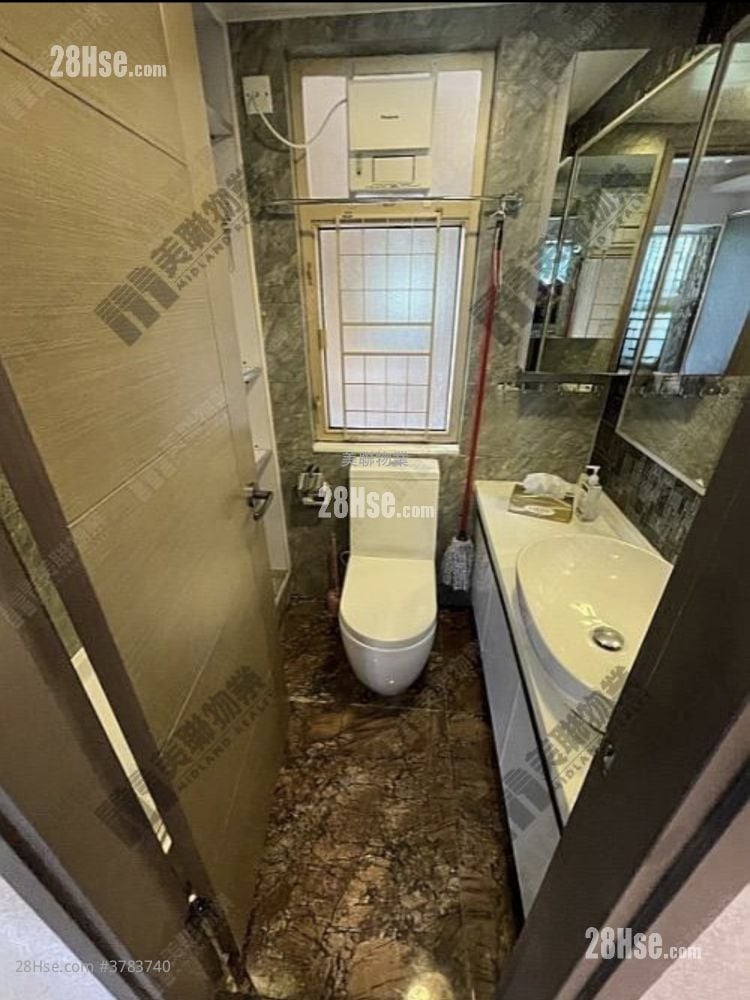 La Cite Noble Sell 2 Bedrooms 377 ft²