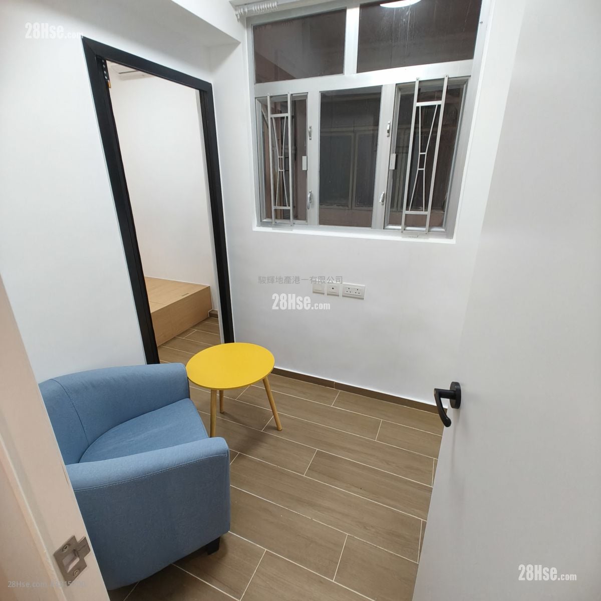 Golden Crown Court Rental 2 Bedrooms , 1 Bathroom 180 ft²