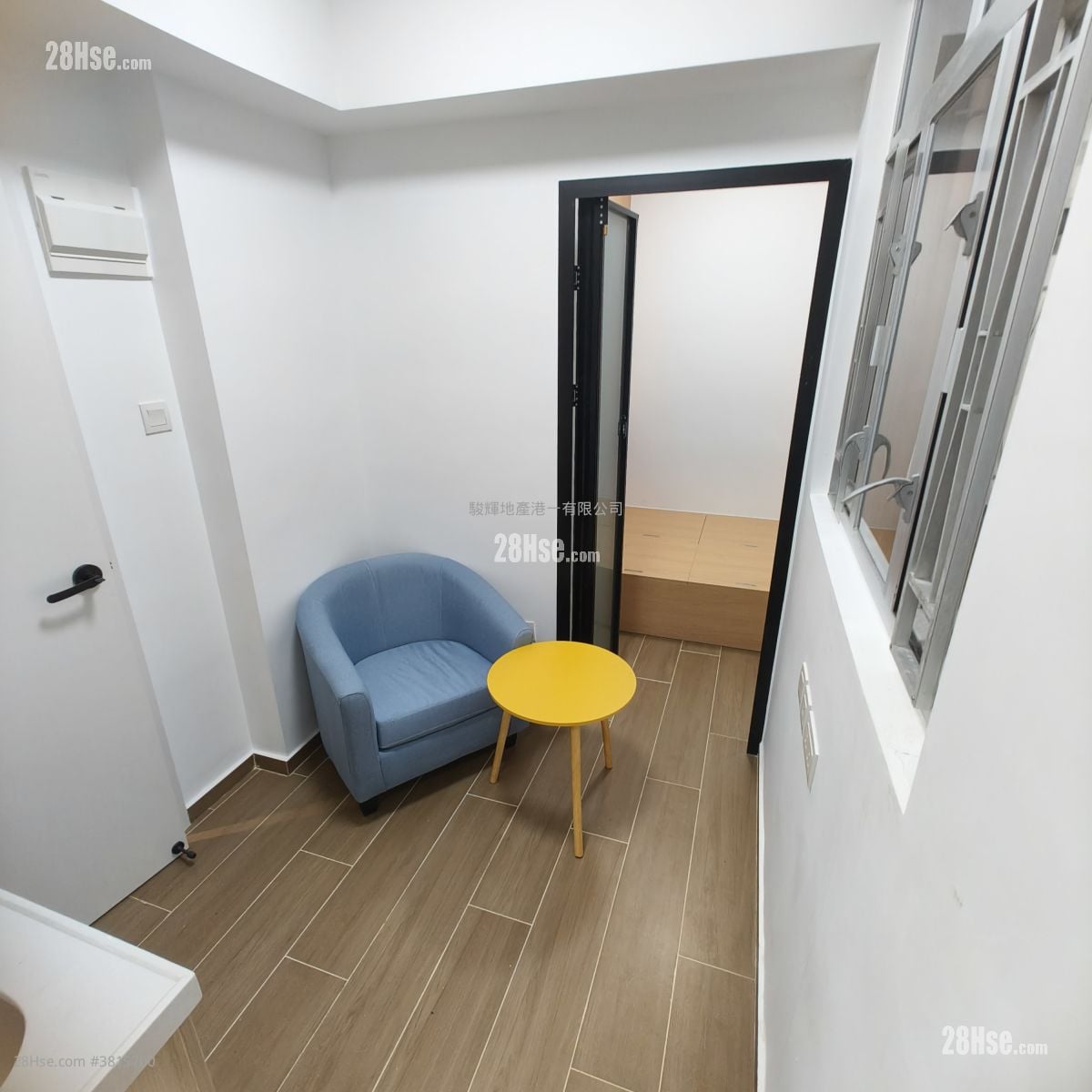 Golden Crown Court Rental 2 Bedrooms , 1 Bathroom 180 ft²