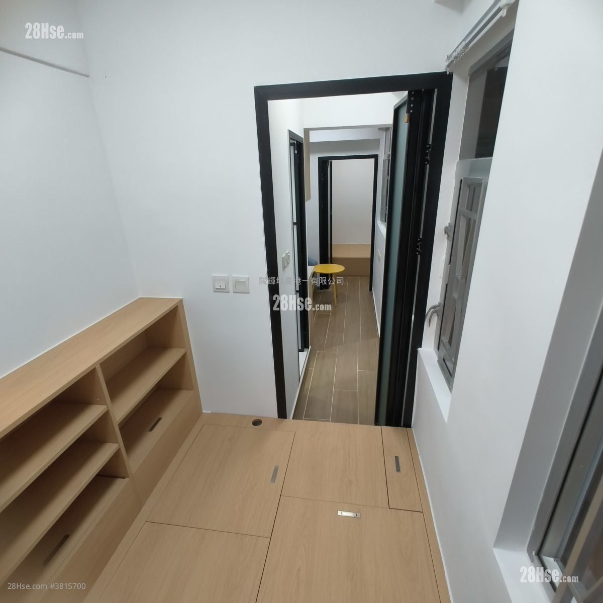 Golden Crown Court Rental 2 Bedrooms , 1 Bathroom 180 ft²