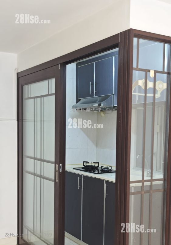 南方大廈 租盤 2 房 , 1 浴室 372 平方呎