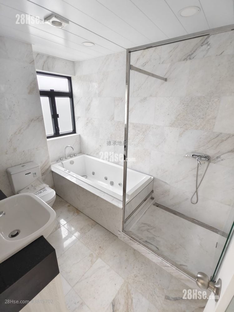 村屋 售盘 5+ 房 , 5+ 浴室