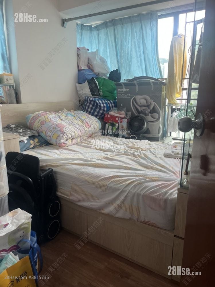 Newton Harbour View Sell 3 Bedrooms , 2 Bathrooms 589 ft²