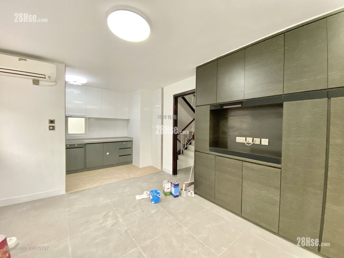 村屋 租盘 1,400 平方尺