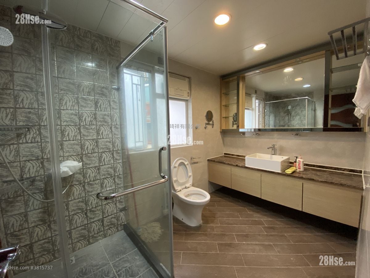 村屋 租盘 1,400 平方尺