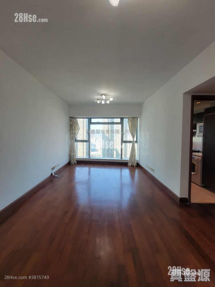 The Harbourside Rental 2 Bedrooms , 2 Bathrooms 755 ft²