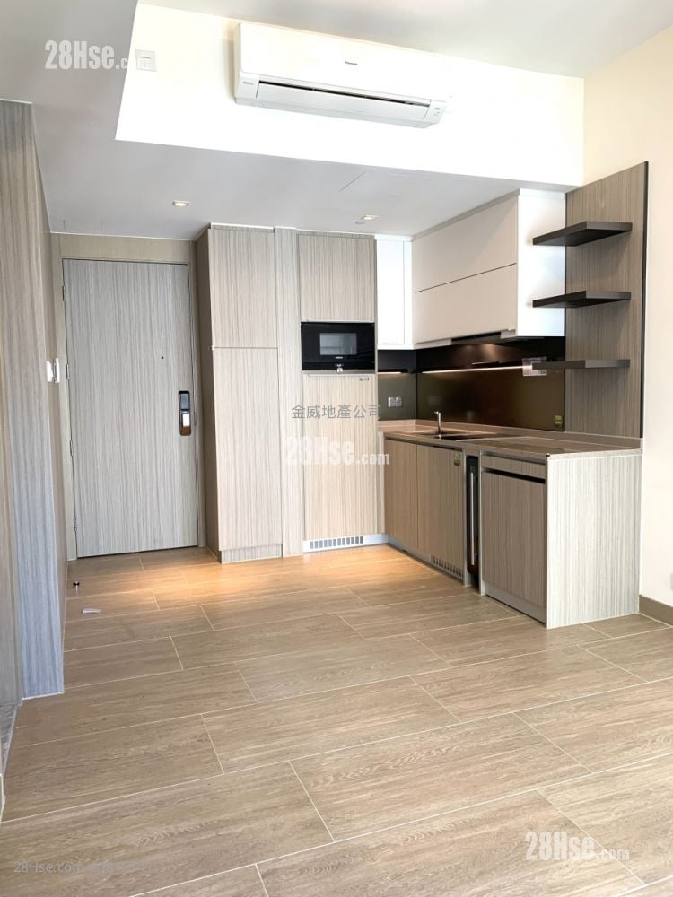 Lime Gala Sell Studio , 1 Bathroom 331 ft²