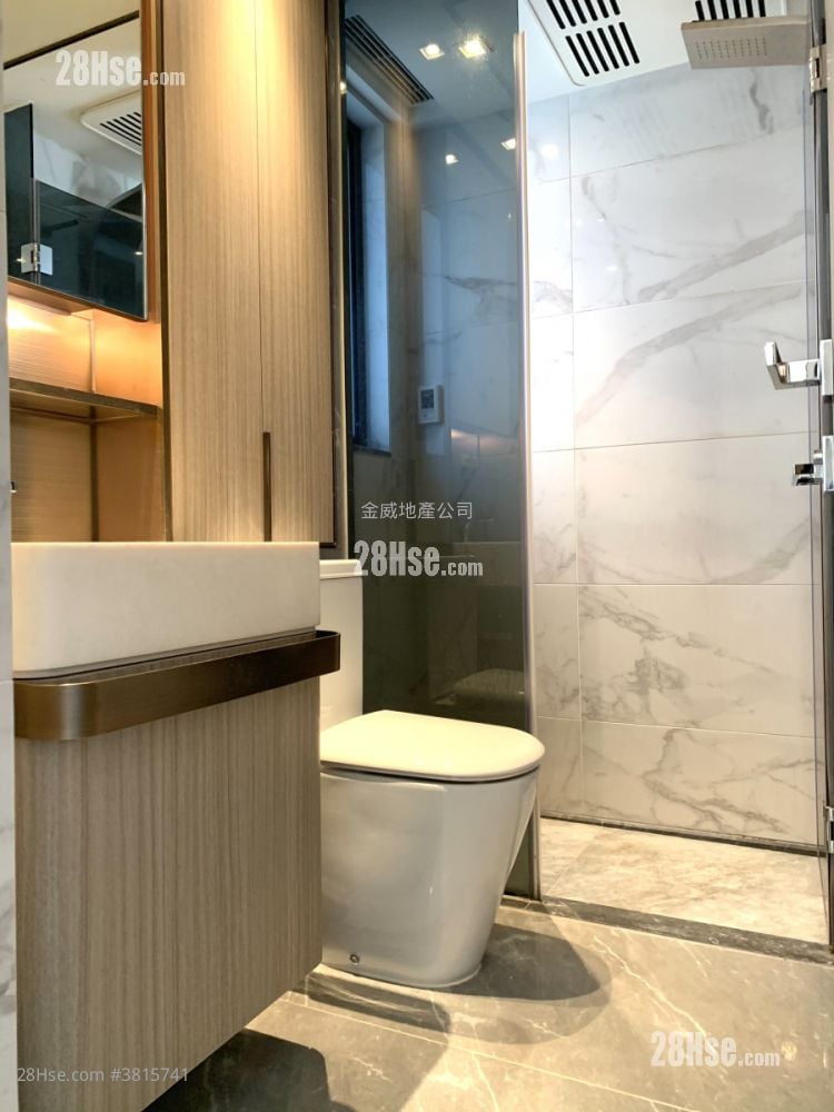 Lime Gala Sell Studio , 1 Bathroom 331 ft²