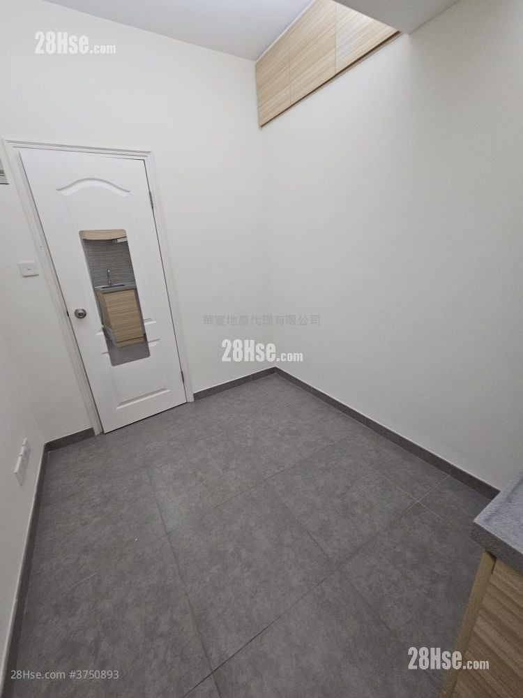 金城大樓 租盤 1 房 , 1 浴室 160 平方呎