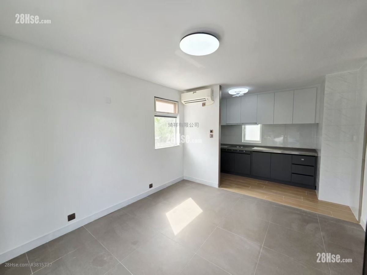 村屋 租盘 1,400 平方尺