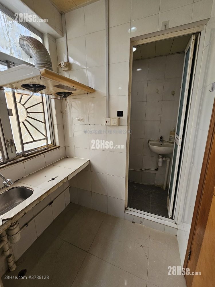 宏华大厦 租盘 开放式间隔 , 1 浴室 150 平方尺