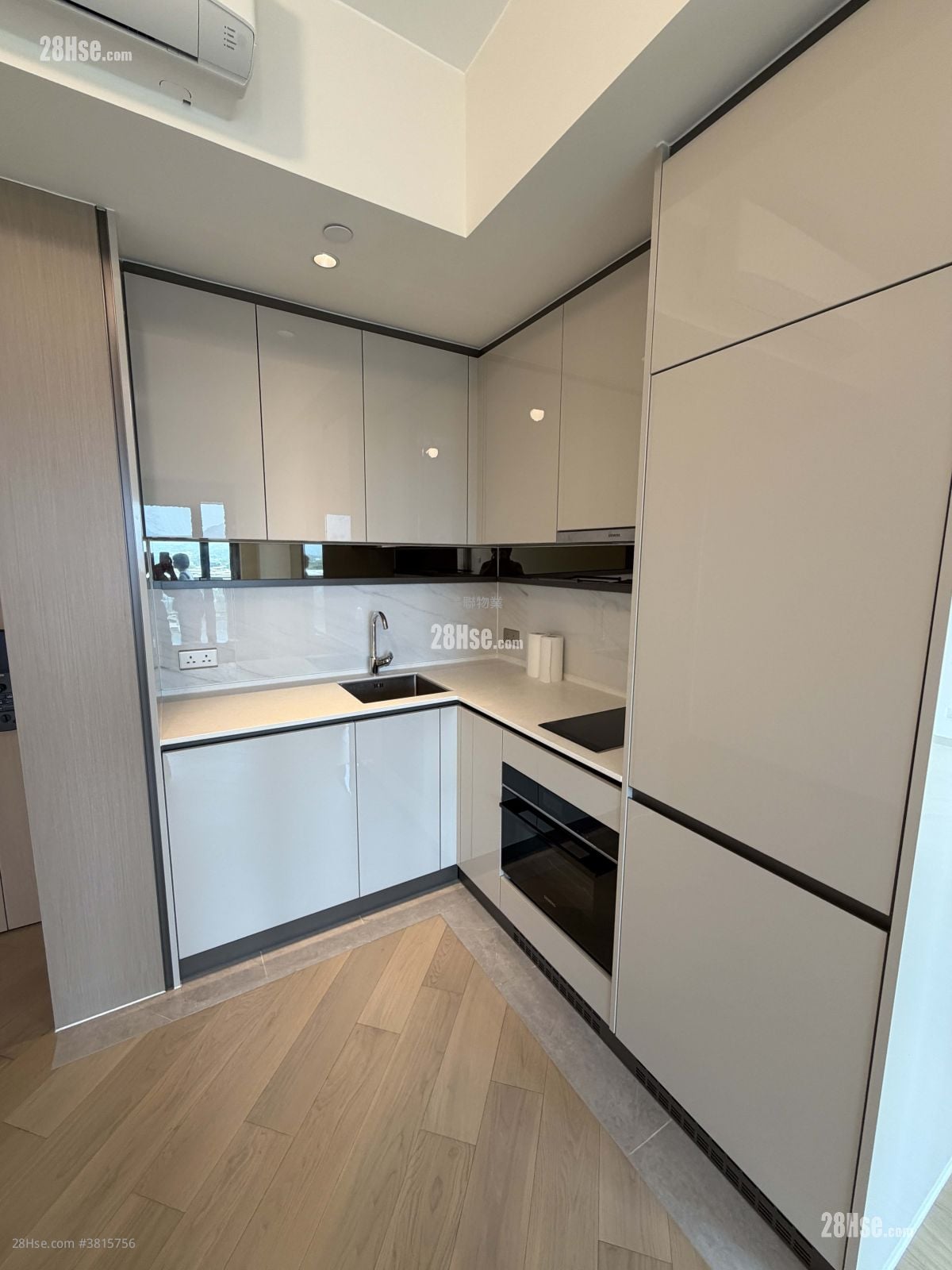 柏珑 租盘 2 房 , 1 浴室 444 平方尺