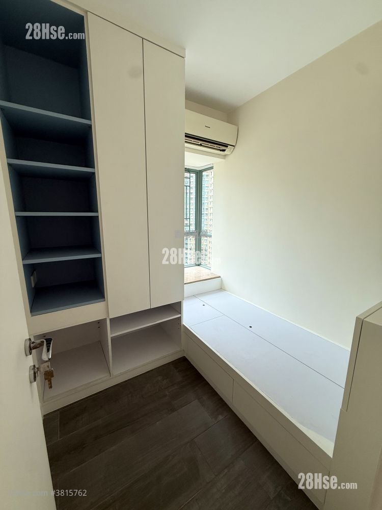 Aquamarine Rental 3 Bedrooms , 1 Bathroom 581 ft²