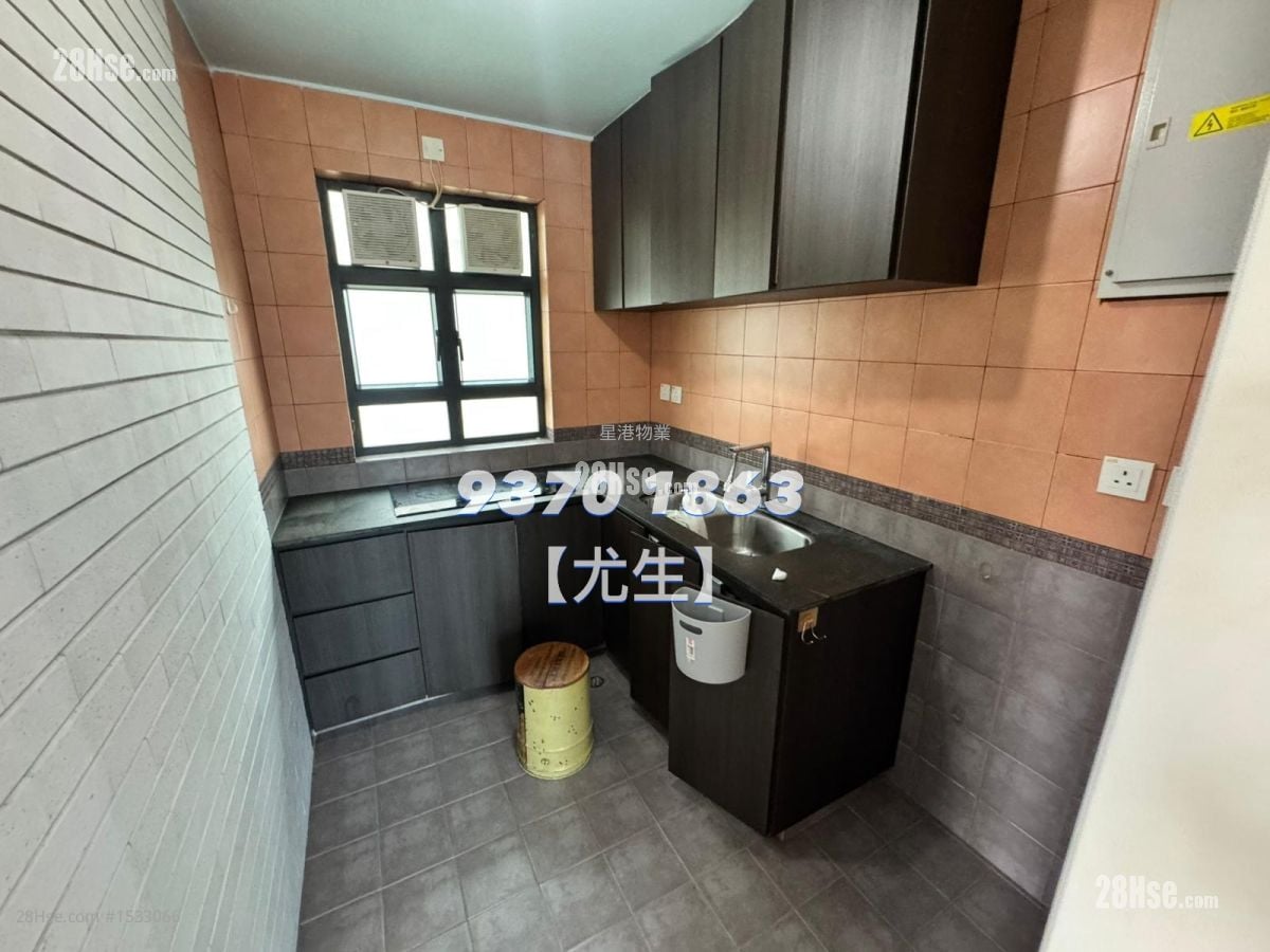 村屋 租盤 3 房 , 1 浴室 680 平方呎