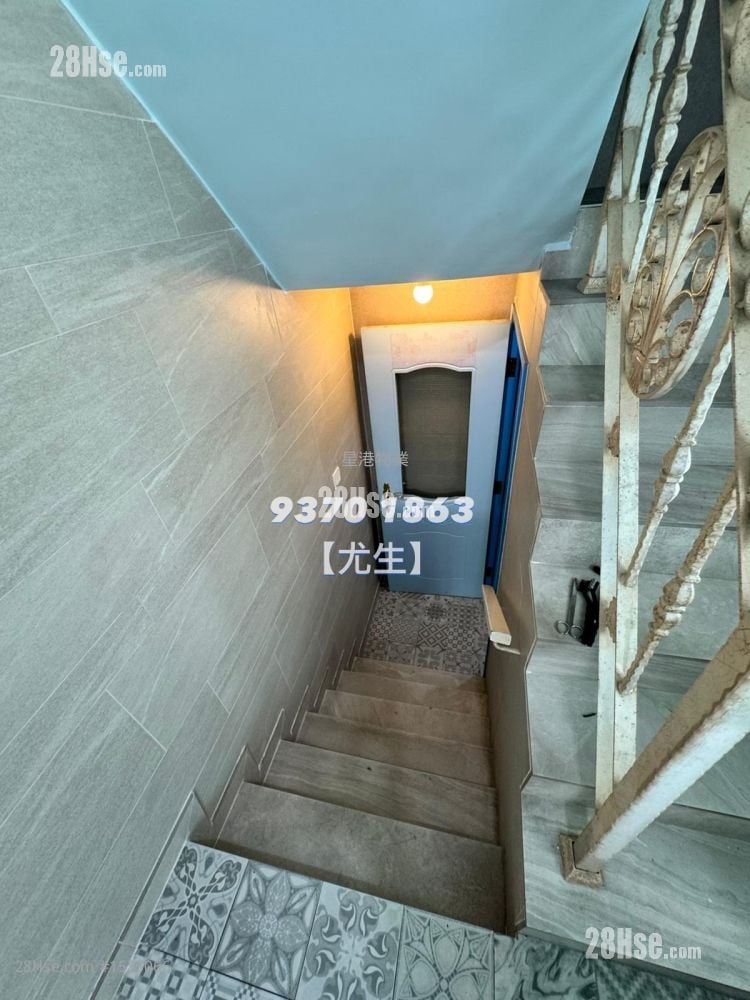 村屋 租盤 3 房 , 1 浴室 680 平方呎