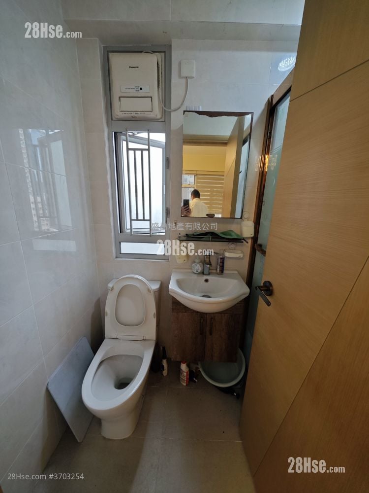 鸿祥大厦 租盘 2 房 , 1 浴室 362 平方尺