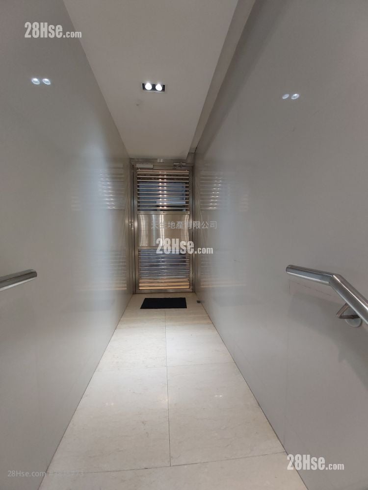 Bo Ming Court Sell 2 Bedrooms , 1 Bathroom 302 ft²