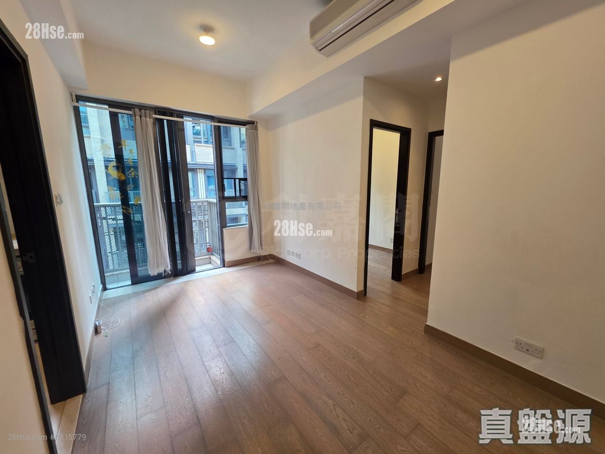 天寰 租盤 438 平方呎