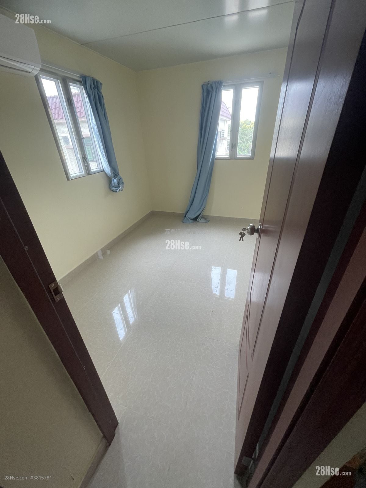 新屋仔村 售盤 2 房 , 1 浴室 280 平方呎