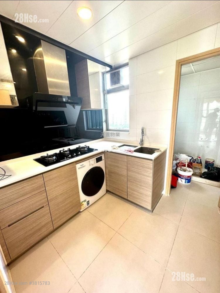 Greenview Rental 4 Bedrooms , 3 Bathrooms 872 ft²