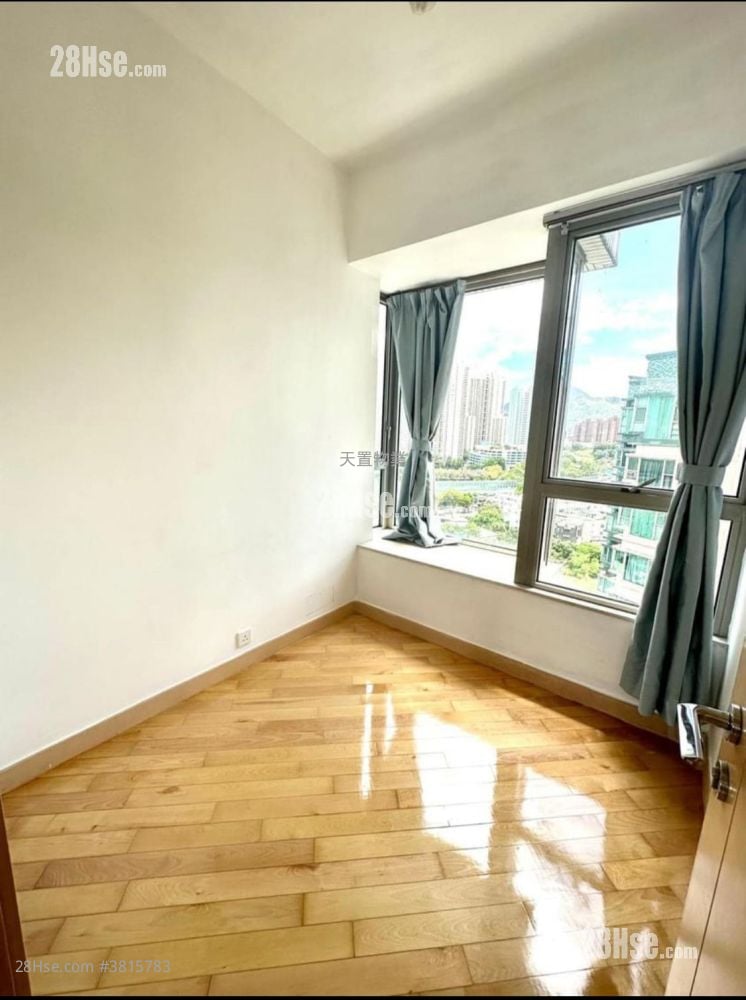 Greenview Rental 4 Bedrooms , 3 Bathrooms 872 ft²