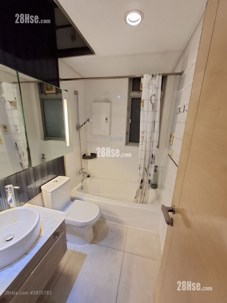 Greenview Rental 4 Bedrooms , 3 Bathrooms 872 ft²