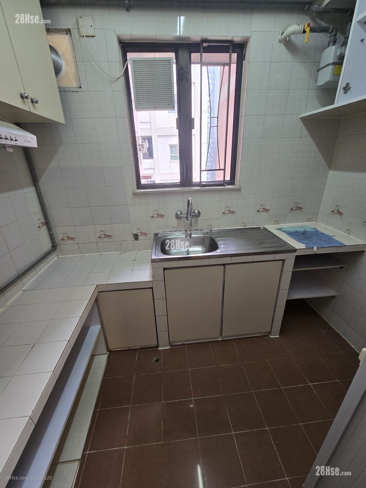 Ho On Mansion Sell 3 Bedrooms , 2 Bathrooms 753 ft²