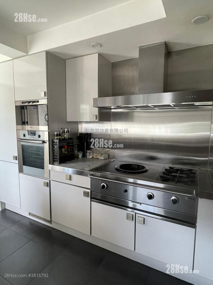 玫瑰新邨 售盘 3 房 , 3 浴室 2,000 平方尺