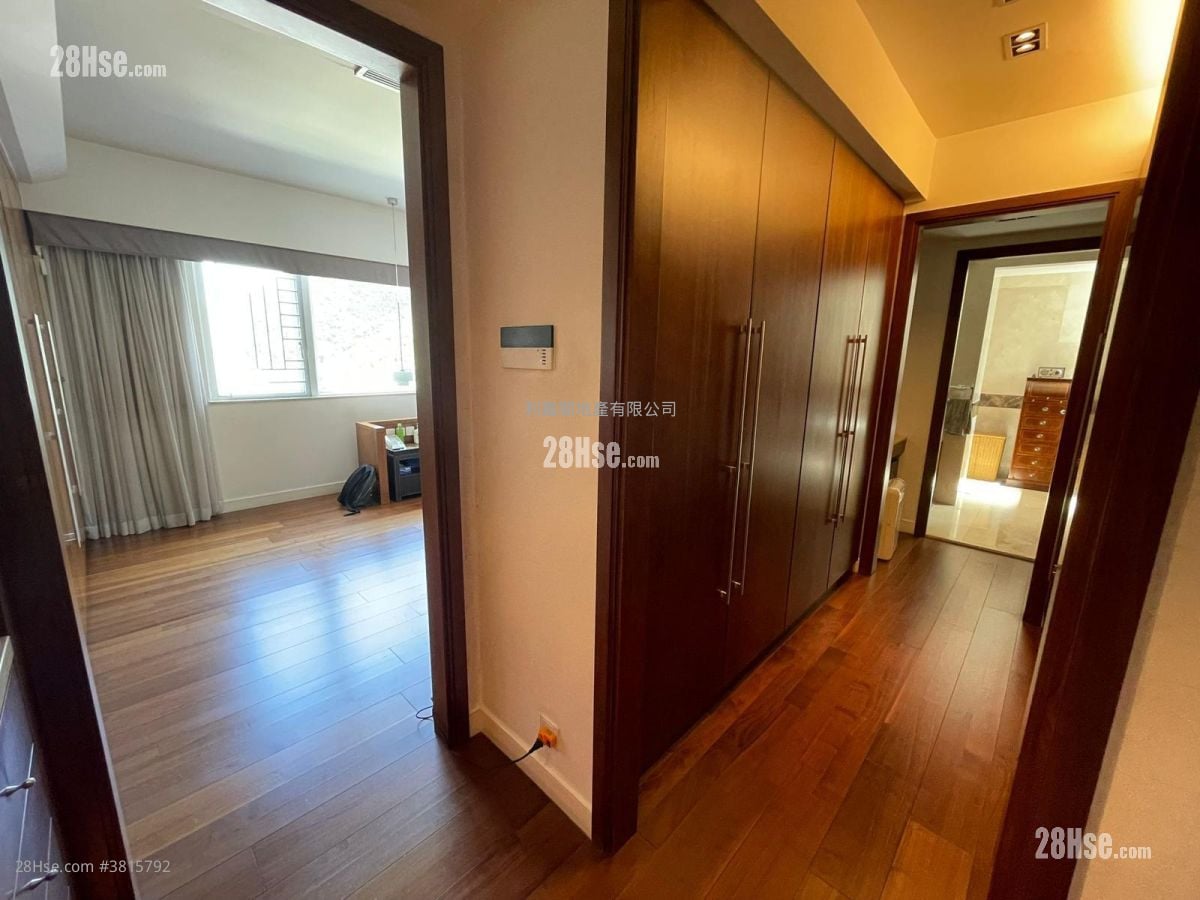 玫瑰新邨 售盘 3 房 , 3 浴室 2,000 平方尺