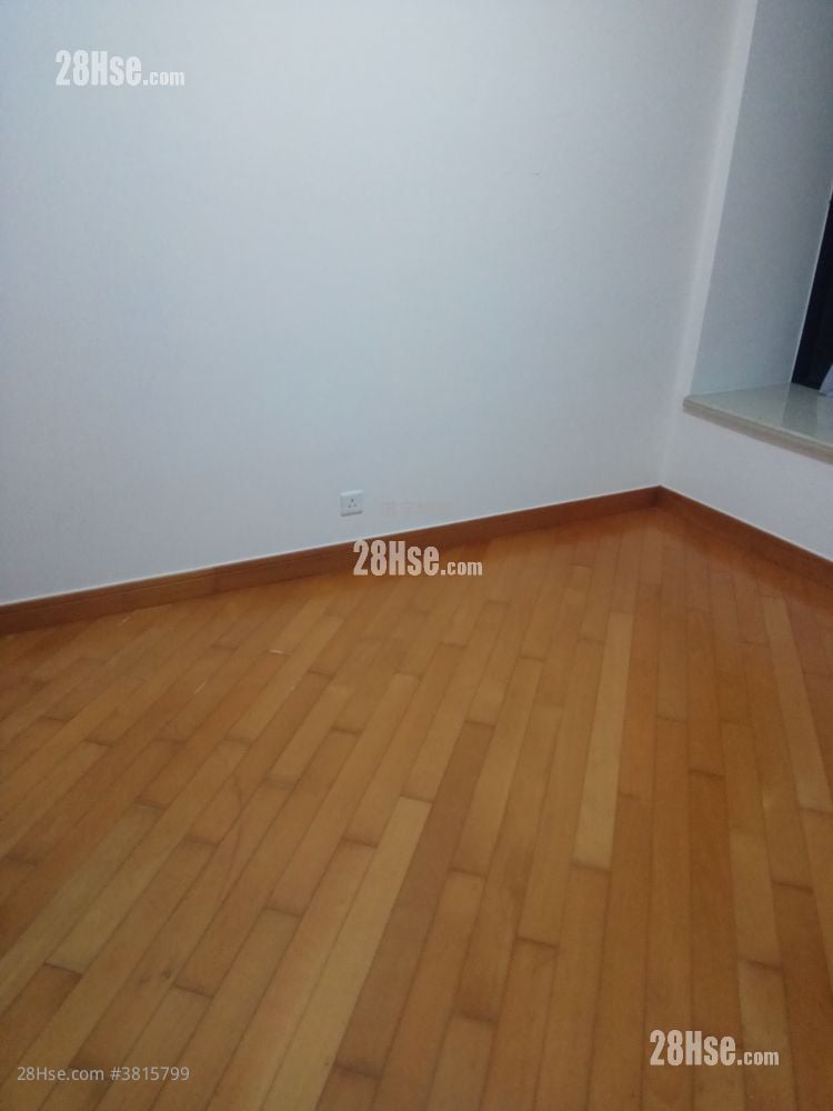 Chelsea Court Sell 3 Bedrooms , 2 Bathrooms 644 ft²