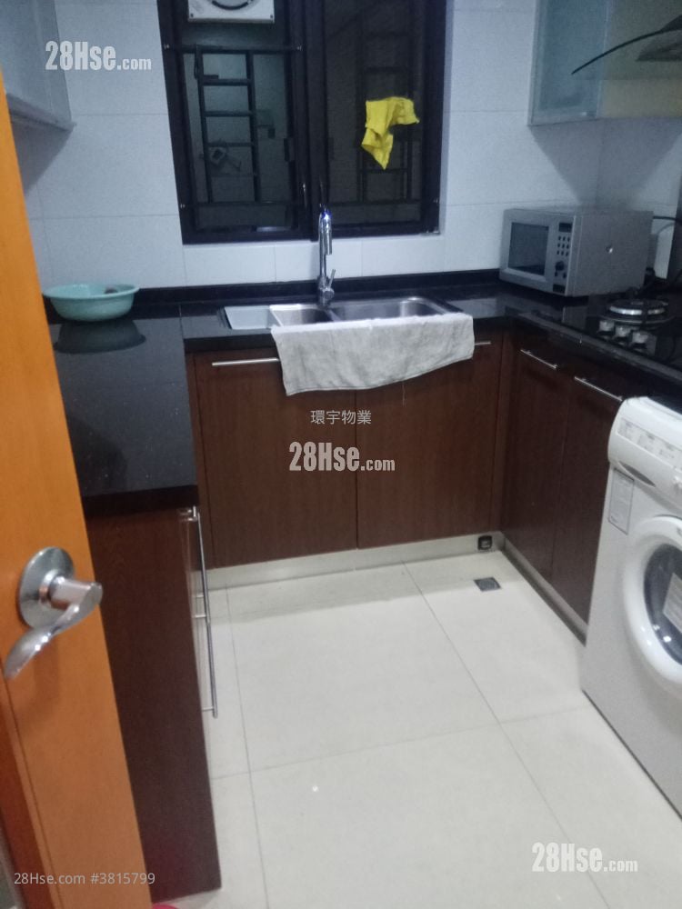 Chelsea Court Sell 3 Bedrooms , 2 Bathrooms 644 ft²