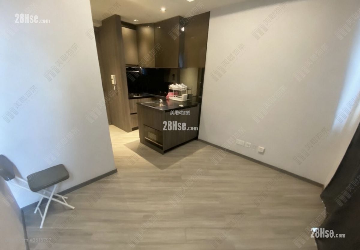 Sereno Verde Sell Studio , 1 Bathroom 195 ft²