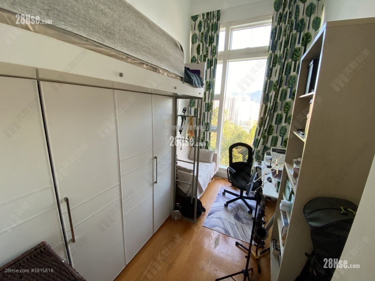 The Grandville Sell 5+ Bedrooms 1,385 ft²